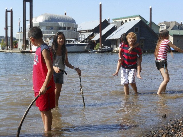 Ong ngoai pictures 545-1371052305