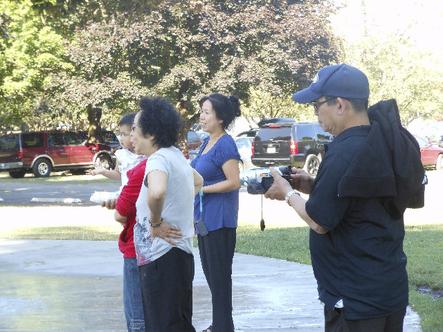 Ong ngoai pictures 593-1581252968