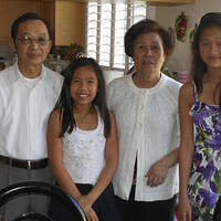 Ong ngoai pictures 041-01