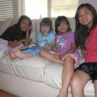 Ong ngoai pictures 520-825659643